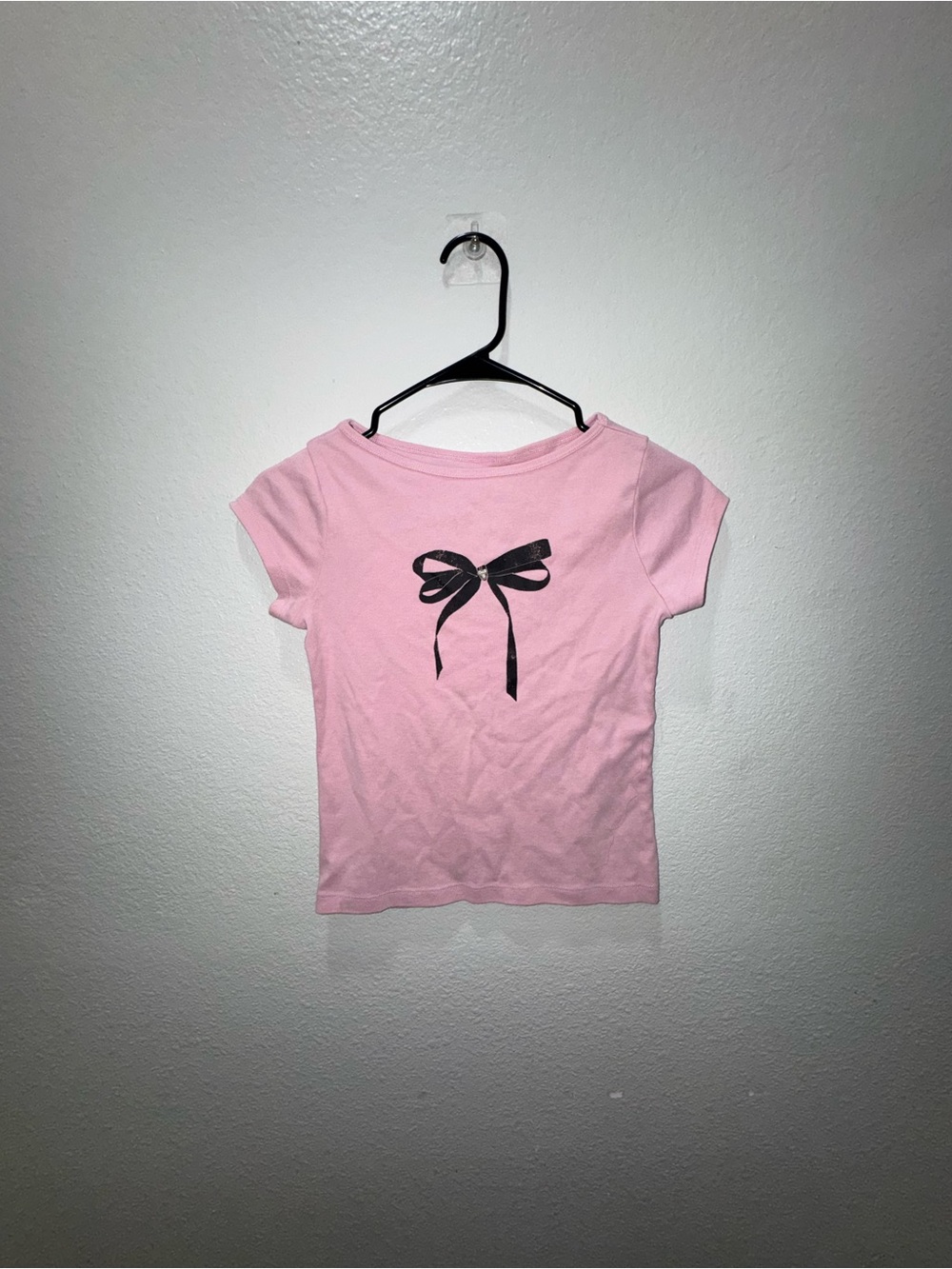 abercrombie kids Pink Short Sleeve Tee with Black Bow Graphic